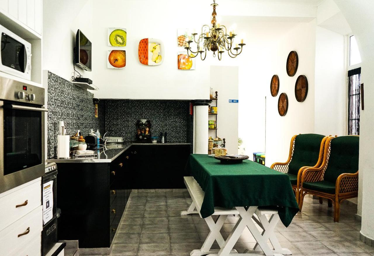 Azores Dream Hostel Ponta Delgada  Bagian luar foto